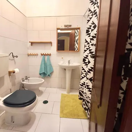 3 Min Walking To Peneco *