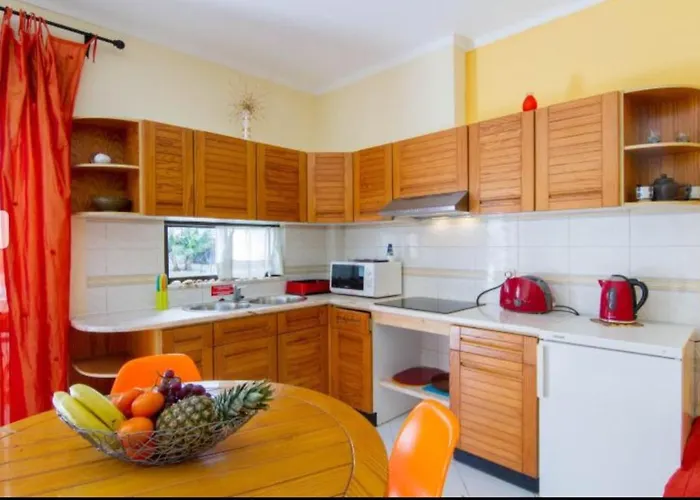 Apartment 3 Min Walking To Peneco *