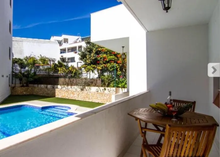 Apartment 3 Min Walking To Peneco